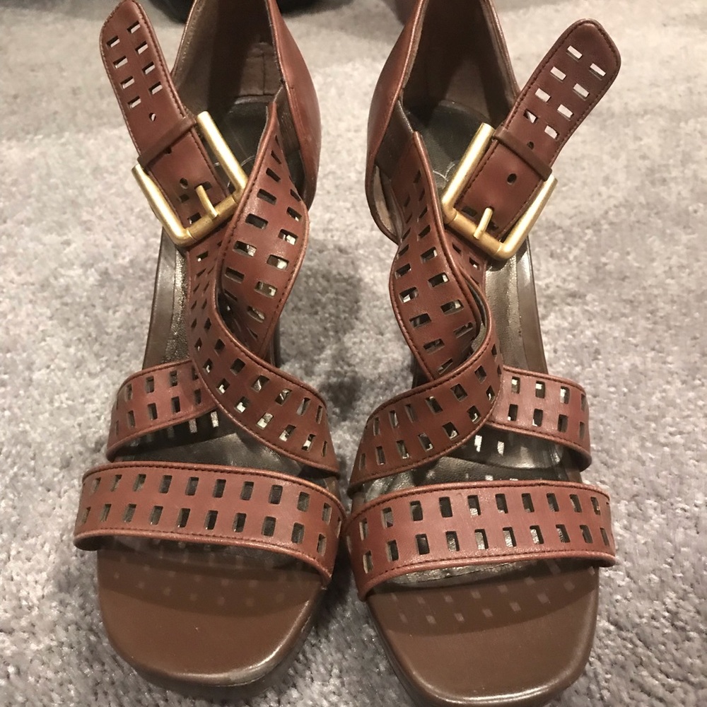 Jessica Simpson pump - Picture 2 of 6